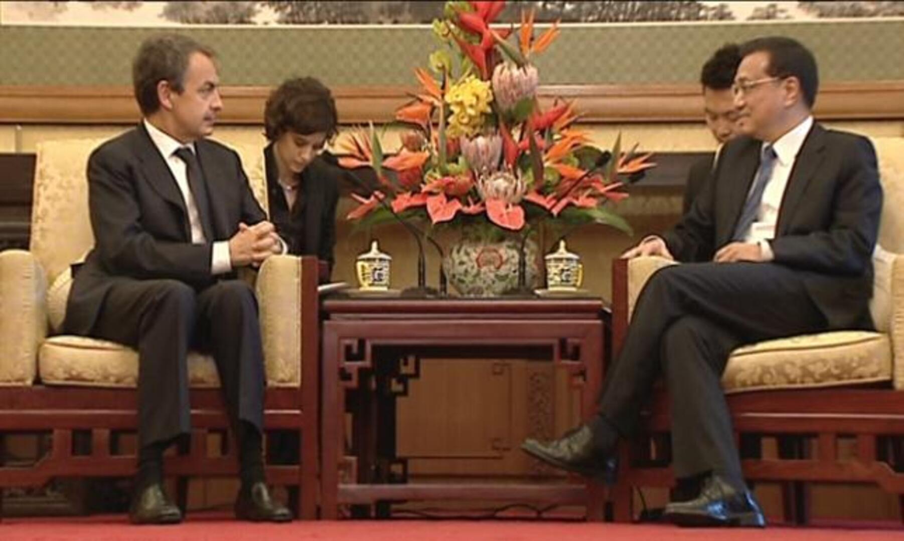 Zapatero responde al FMI que España «no necesita más recortes, sino estímulos no fiscales»