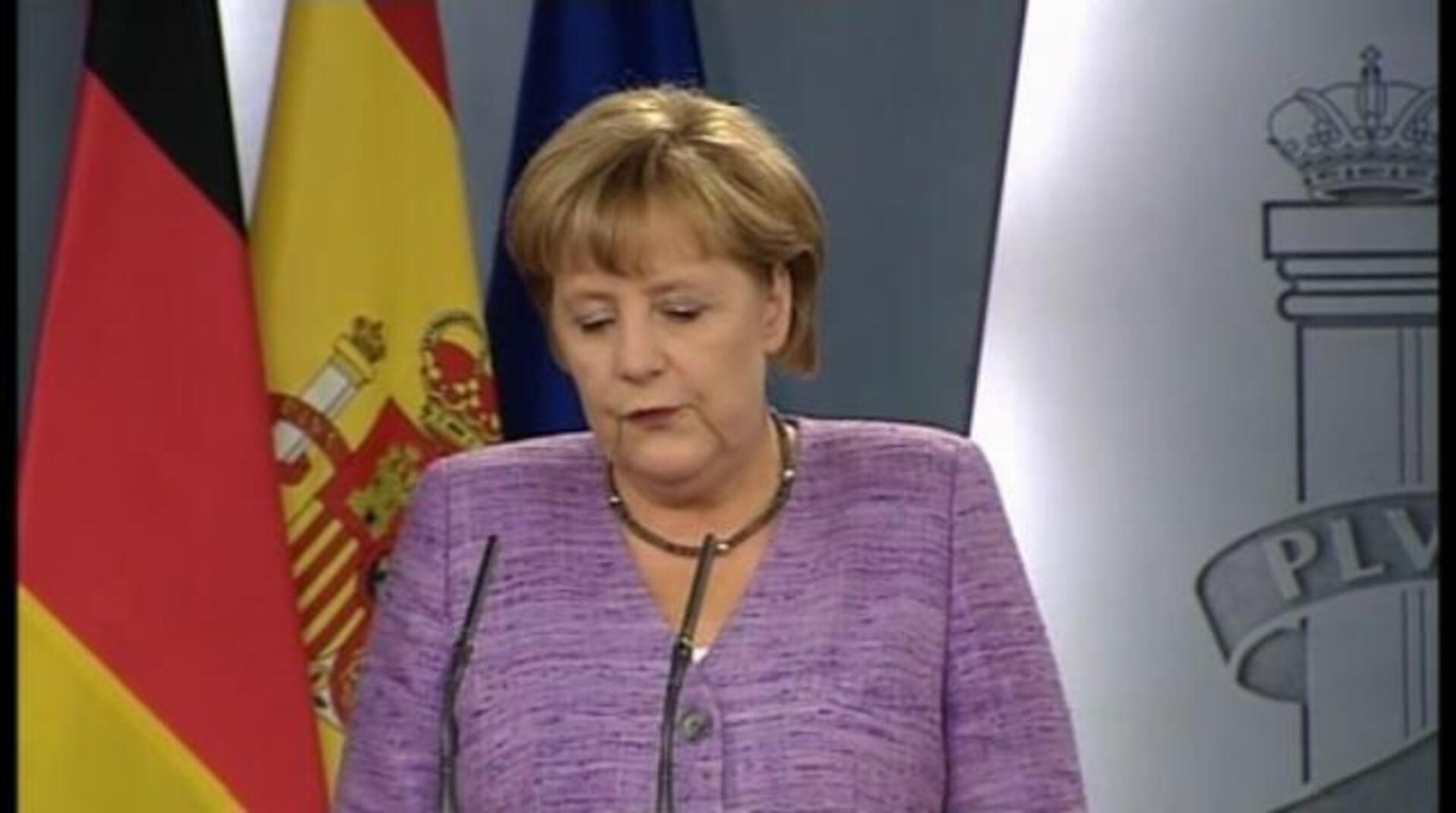 Rajoy y Merkel se comprometen «a disipar cualquier duda sobre el euro»