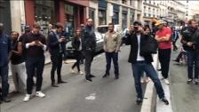 Un hombre armado se atrinchera con rehenes en un comercio de París