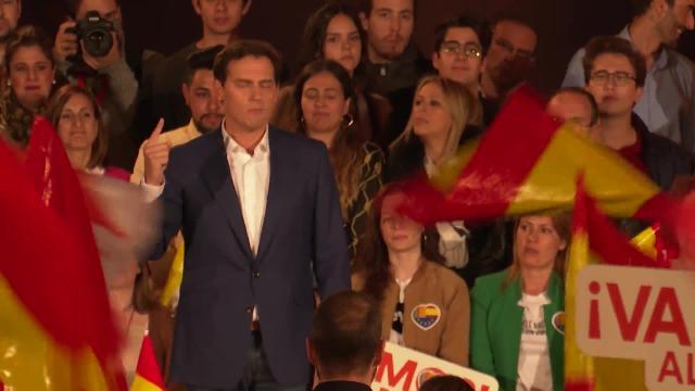 Rivera pide el voto para que &quot;Sánchez se vaya a casa y Cs a Moncloa&quot;
