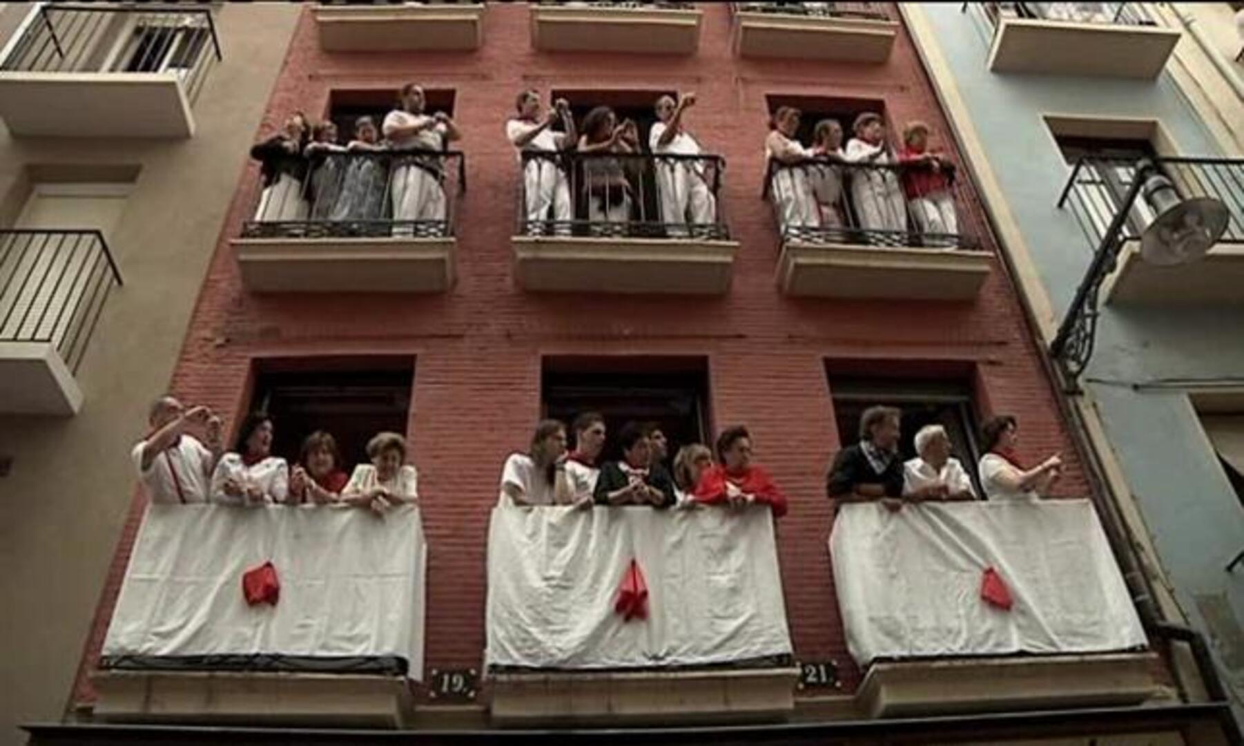 San Fermín bendice, como cada año, las calles de Pamplona