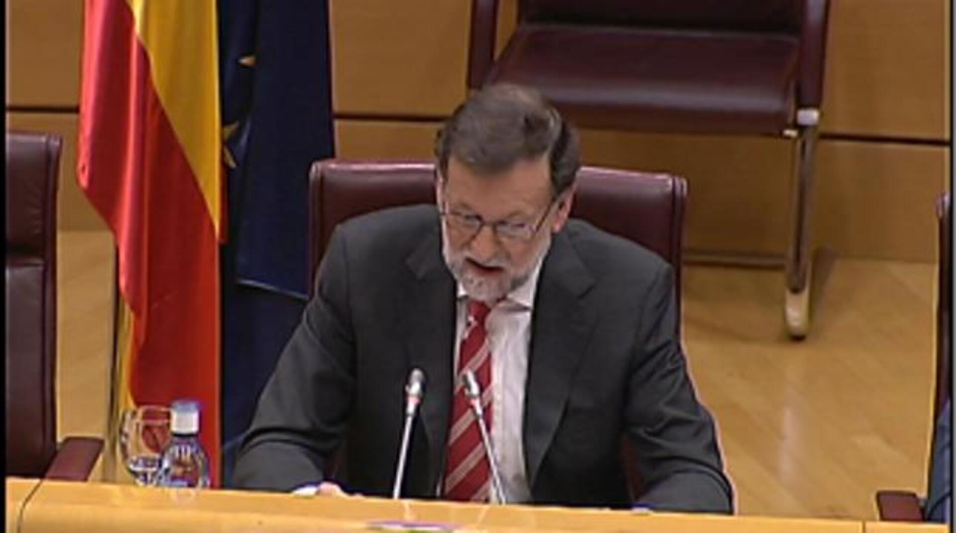 Rajoy advierte del peligro de un gobierno débil «con lo que está por llegar»