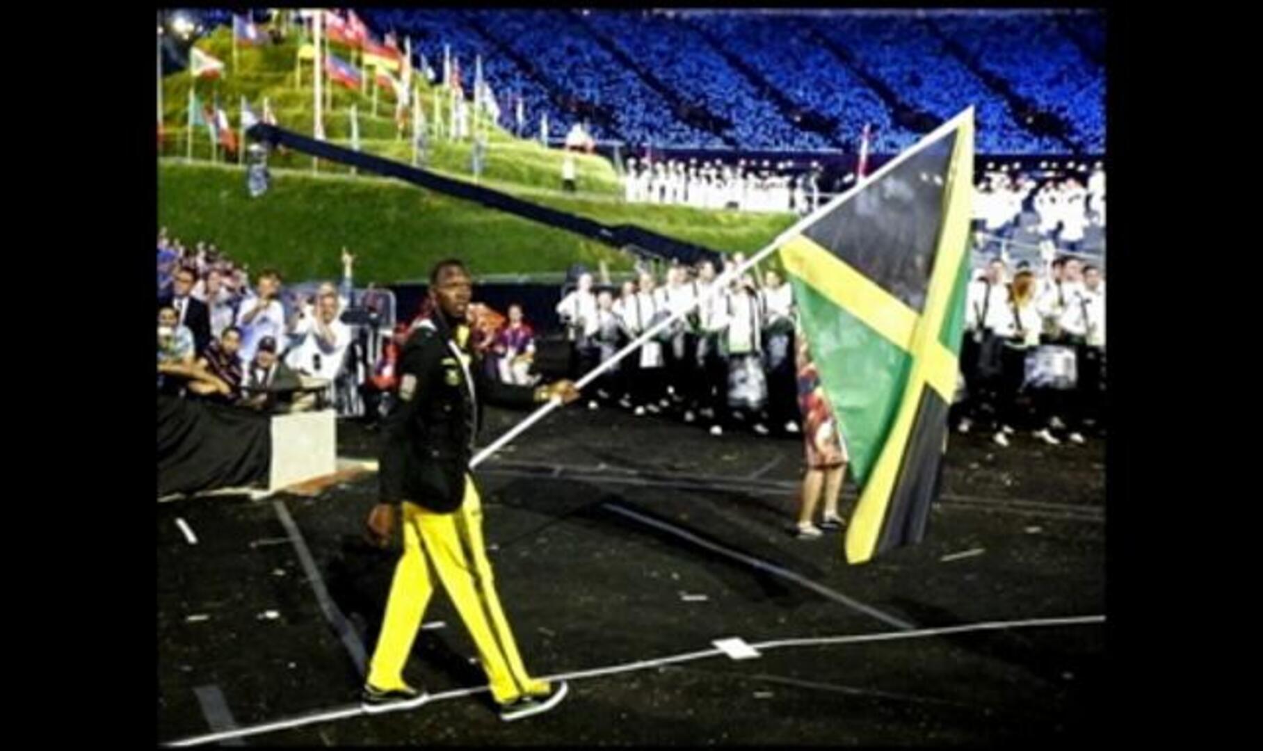 Londres 2012: Y la Reina de Inglaterra cayó del cielo