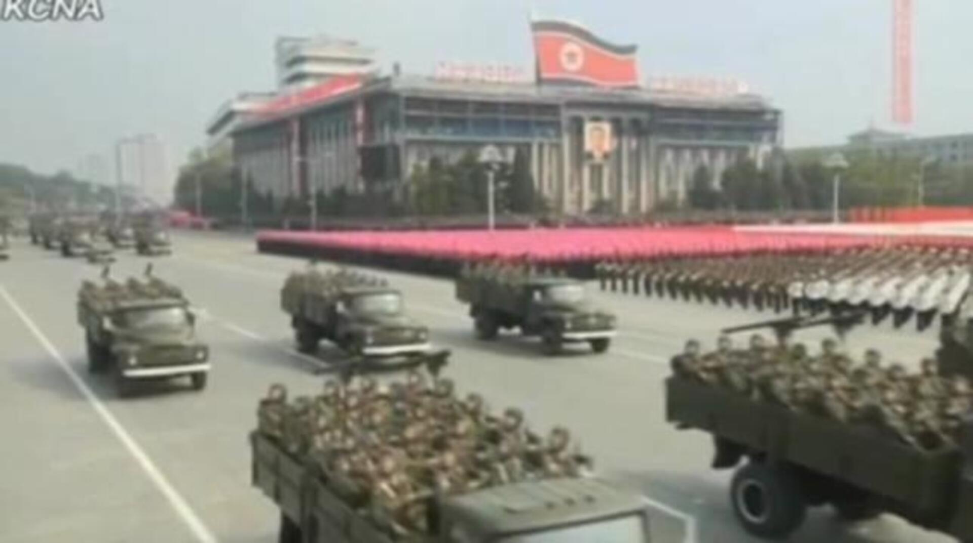 Kim Jong-Un firma la prueba de detonación de la bomba de hidrógeno