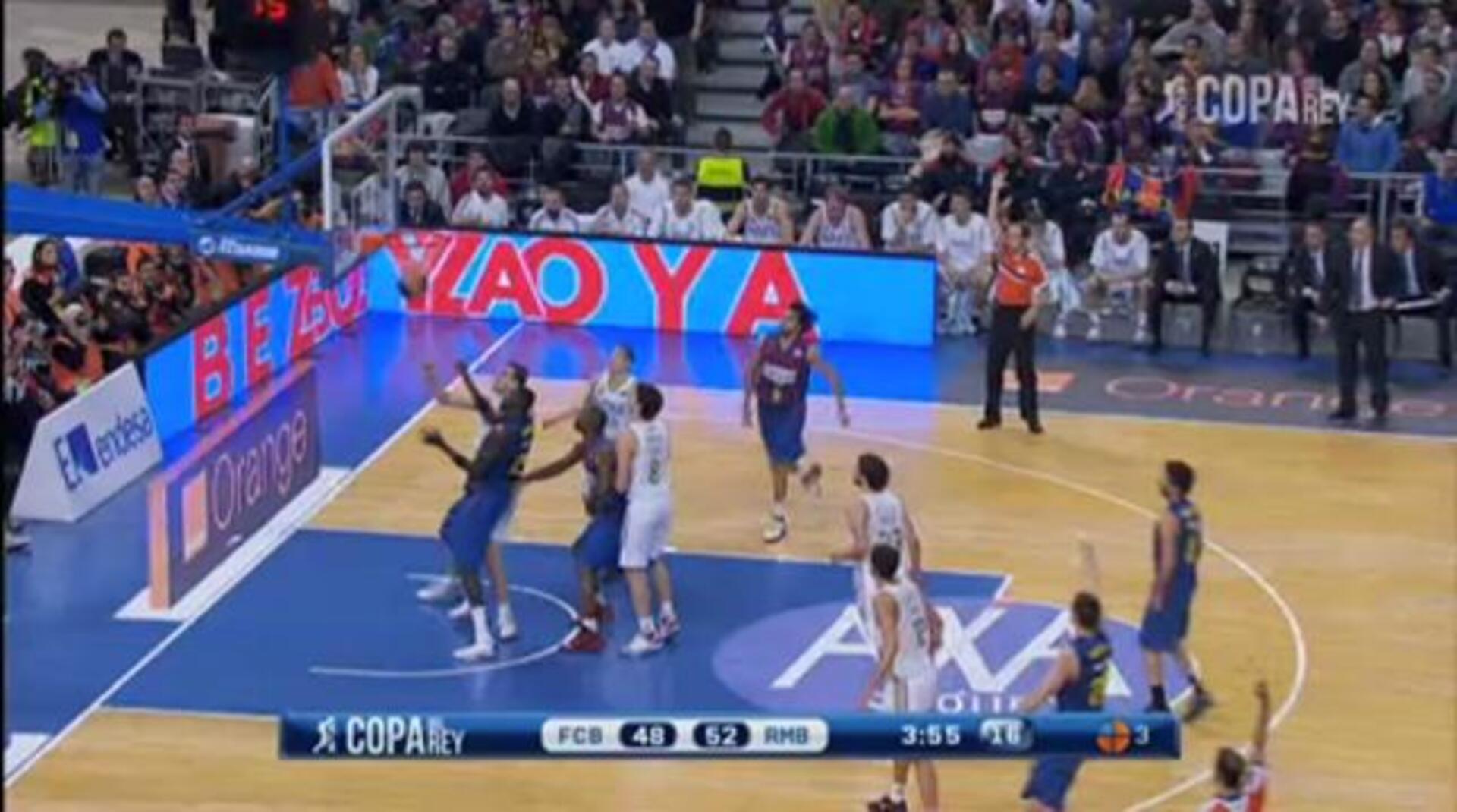 El Real Madrid dinamita el Palau