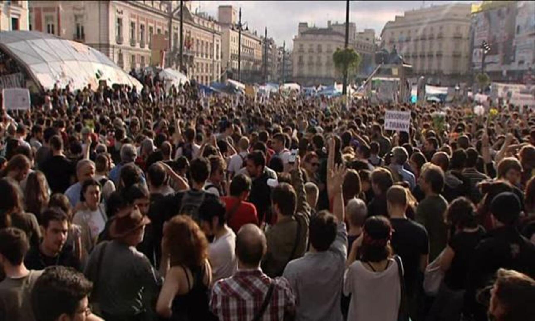 La actuación de los Mossos de Esquadra reaviva el 15-M en toda España