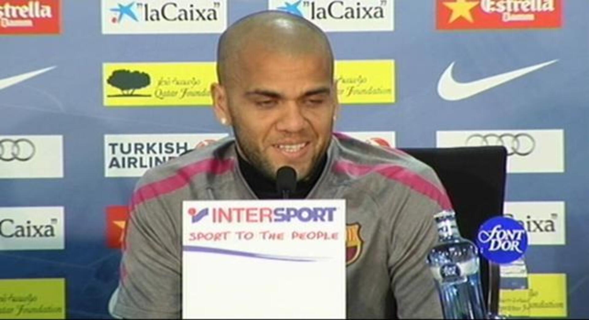Alves: «Quiero llegar al Bernabéu con la diferencia que tenemos ahora»