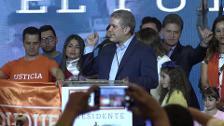 Duque y Petro, a la caza del voto de centro para la segunda vuelta de las elecciones en Colombia