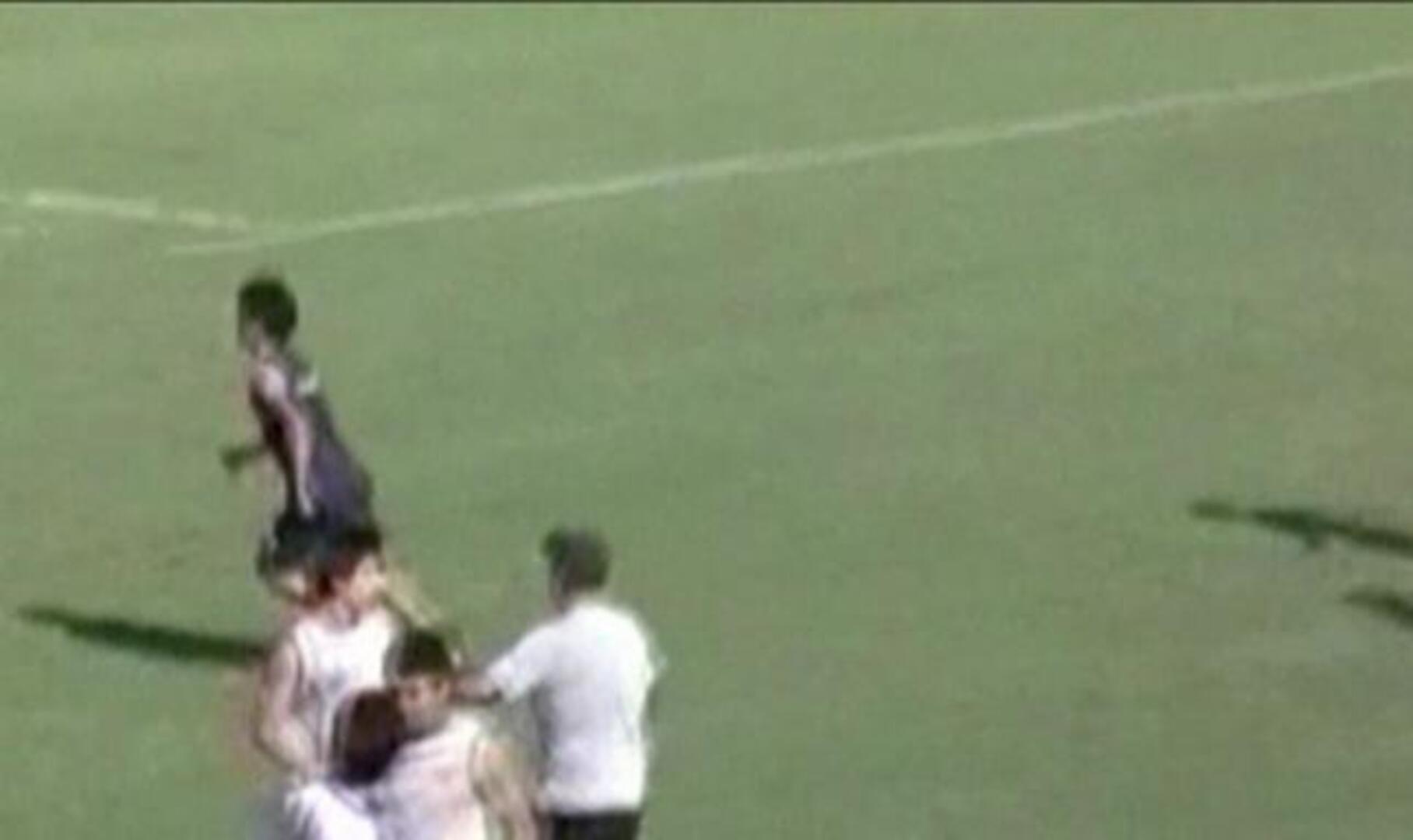 Brutal pelea en un partido en Paraguay: el partido con más expulsados de la historia