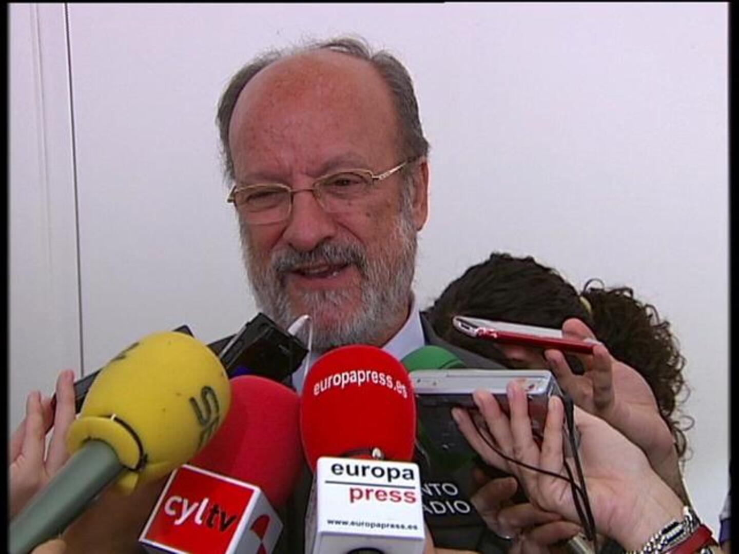 El alcalde de Valladolid resta «trascendencia» a las viñetas de los ginecólogos