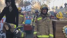 Un millar de bomberos se manifiestan en Barcelona para pedir más efectivos