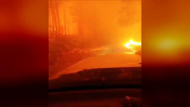 Al menos 23 muertos y 250.000 desalojados por el voraz incendio de California