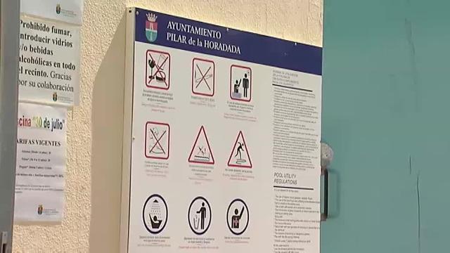 Expulsan a una mujer por llevar un bikini &quot;masculino&quot;