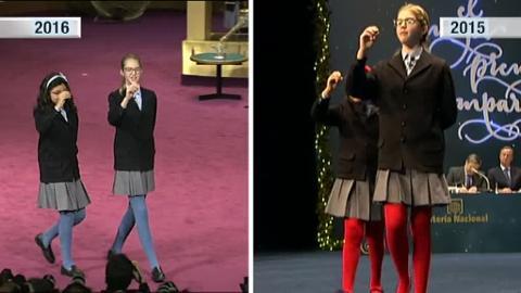 El Teatro Real acoge El Sorteo Extraordinario de Navidad, en el que aficionados, curiosos y personajes de lo más variopinto ataviados con disfraces hacen cola desde la madrugada