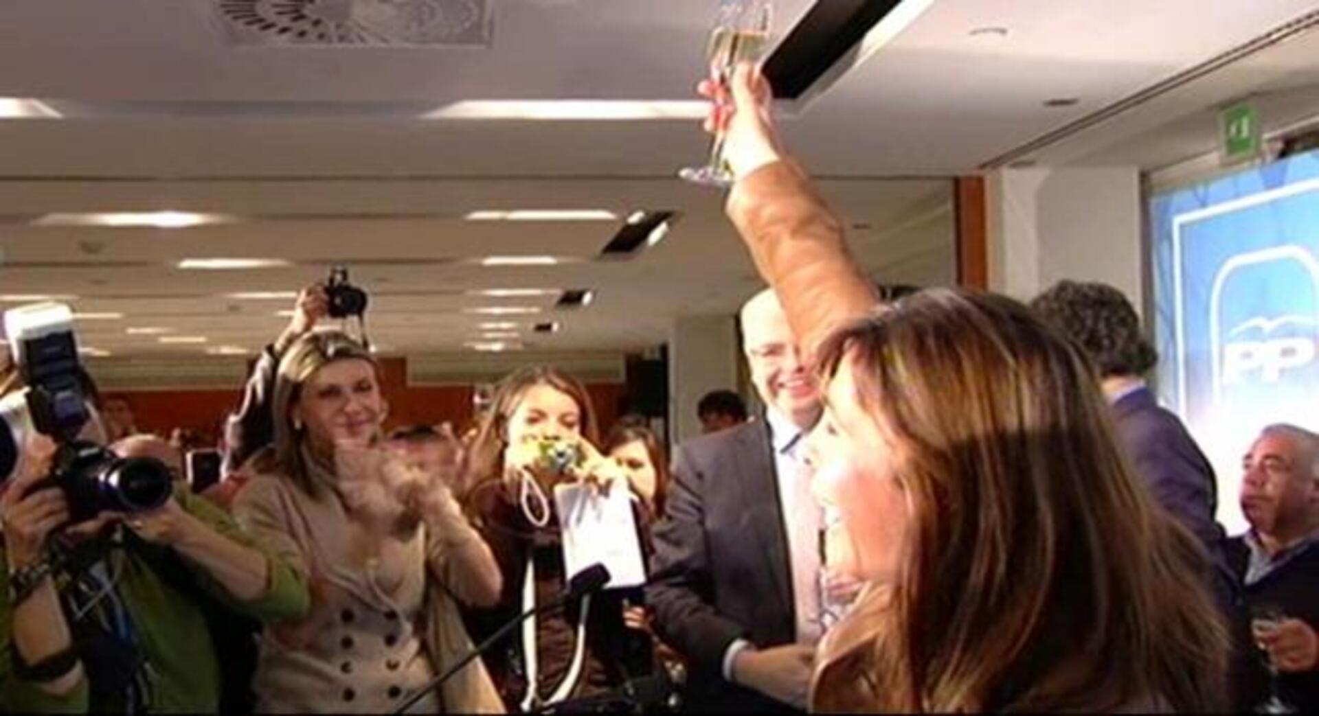 Sánchez-Camacho: «El cambio en España empieza con el resultado histórica del PP en Cataluña»