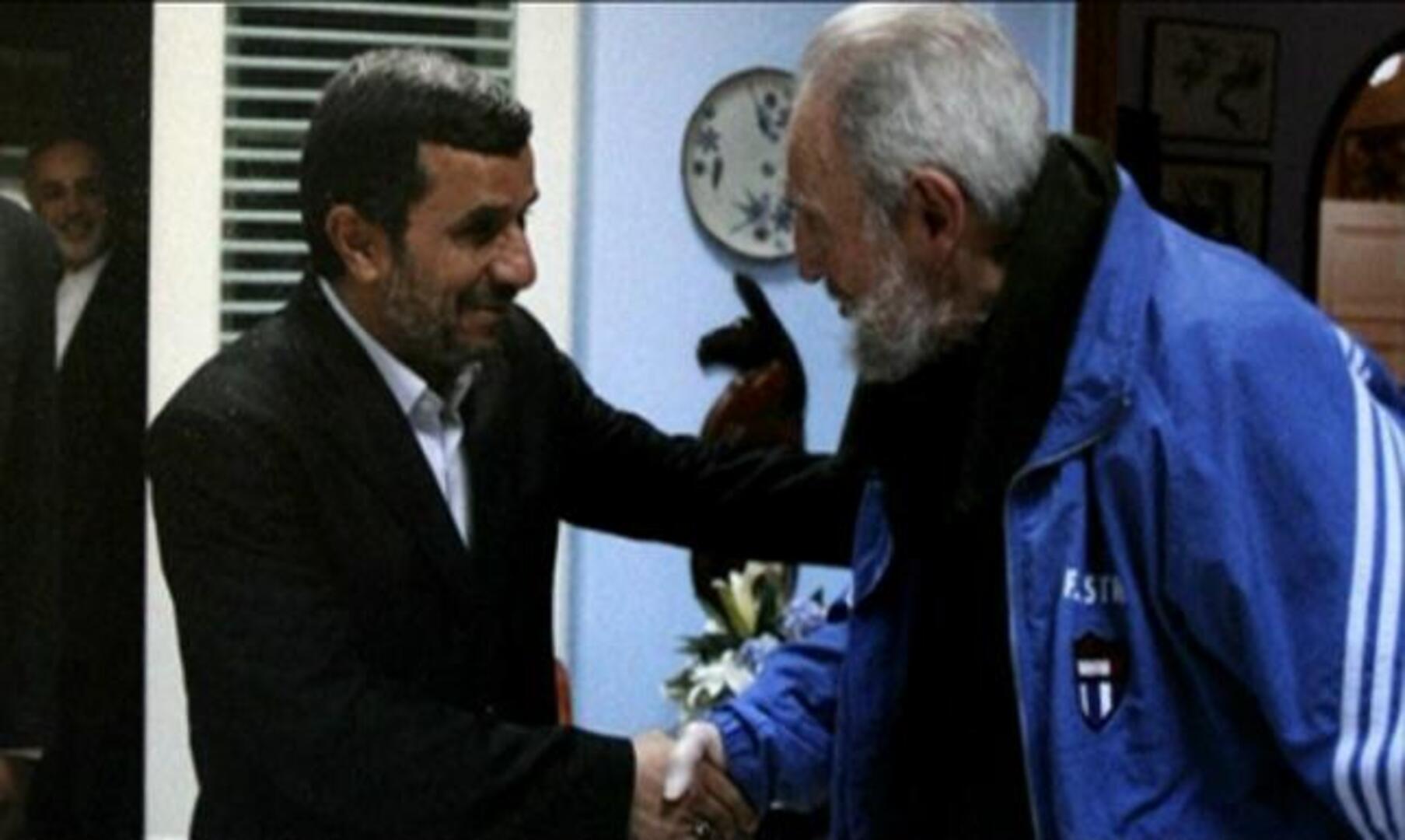 Fidel Castro reaparece en varias fotografías de su reunión con Ahmadineyad en La Habana