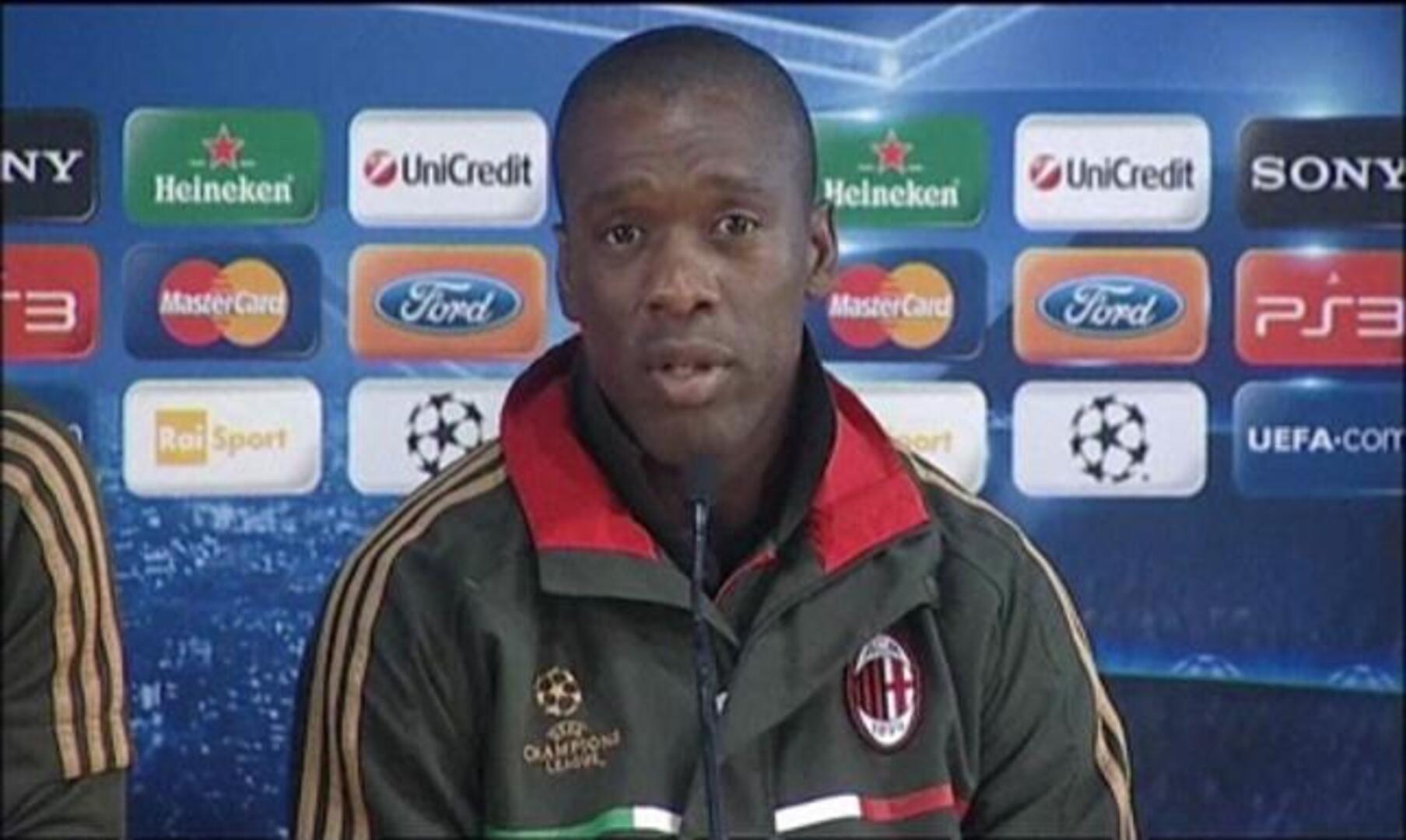 Seedorf anima a Ibrahimovic y a Guardiola a darse la mano