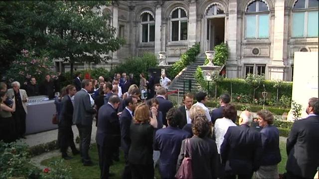 Pedro Sánchez se ha reunido con la alcaldesa socialista de París para tratar de resolver el problema de la inmigración ilegal