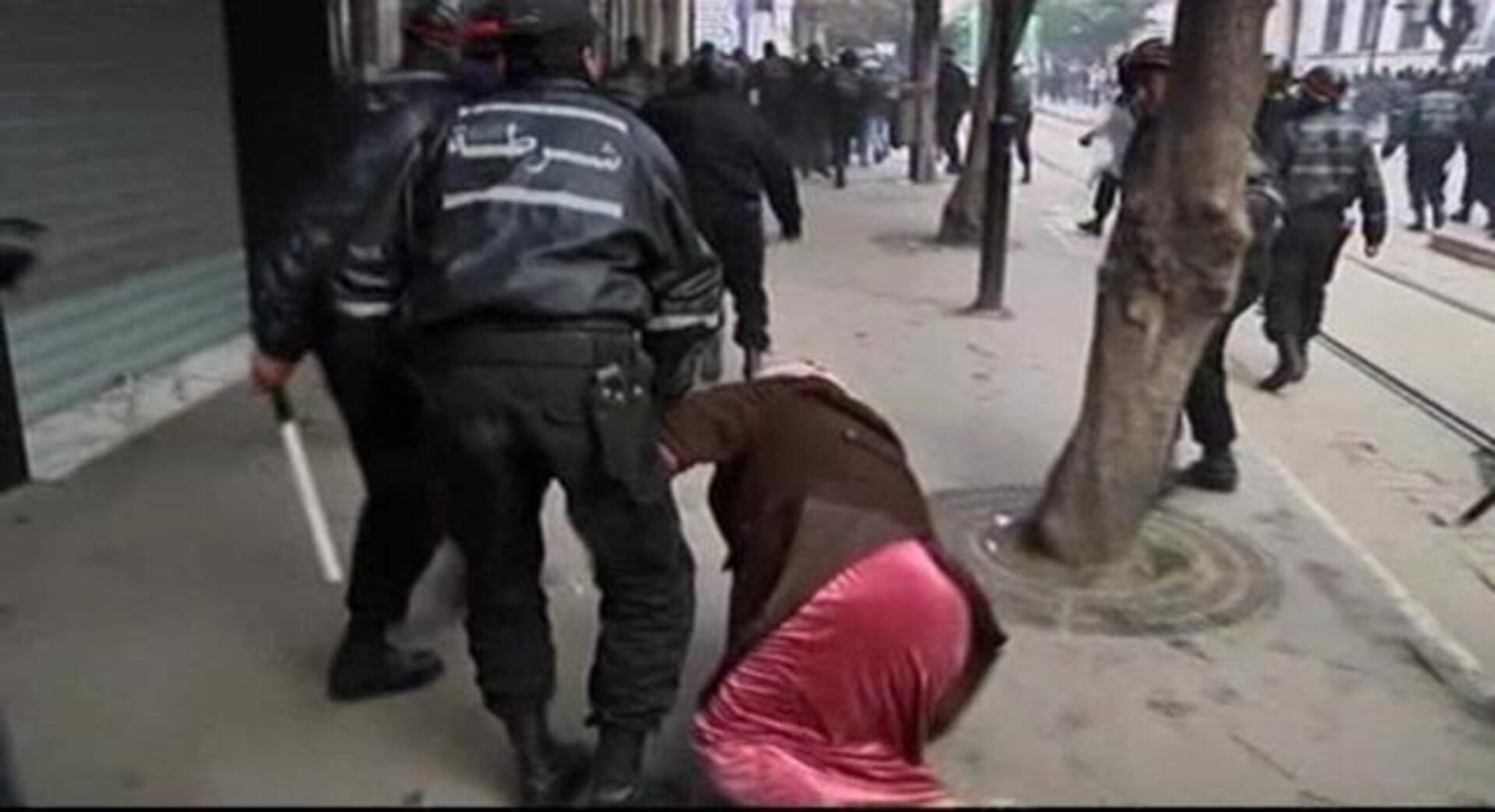 Uno de los tres partidos opositores de Túnez también se retira del Gobierno