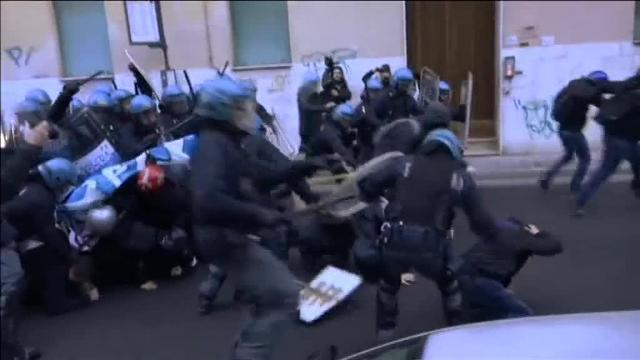 Cientos de personas intentan boicotear un mitin de la ultraderecha en Pisa