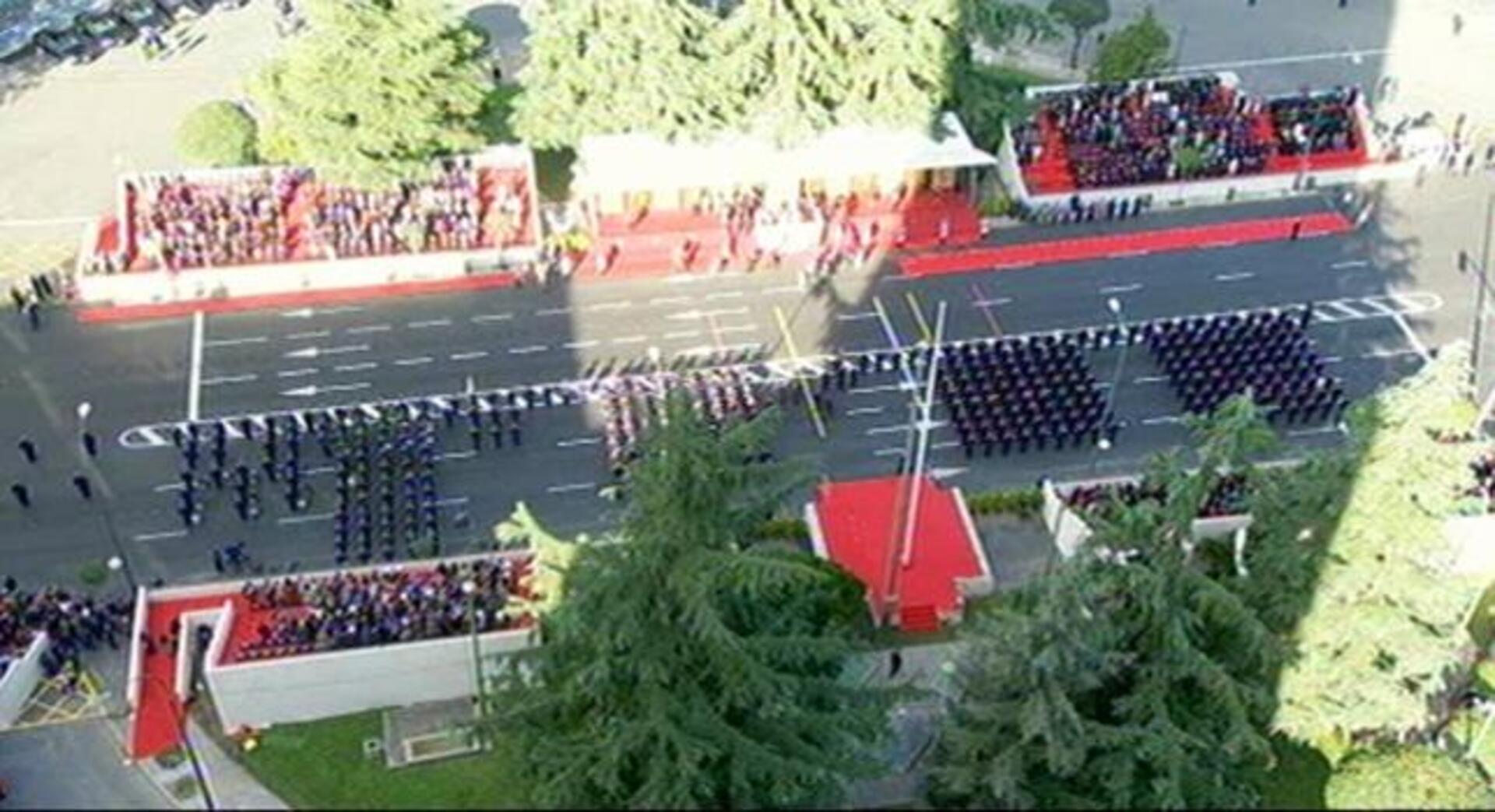 Chacón quiere reformar el desfile del 12 de octubre tras los abucheos a Zapatero