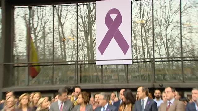 Los ministros de Sanidad, Servicios Sociales e Igualdad, Dolors Montserrat (2d); del Interior, Juan Ignacio Zoido (c), y de Justicia, Rafael Catalá (d), entre otros, durante la reunión de coordinación sobre violencia de género hoy en la sede del Ministero de Sanidad