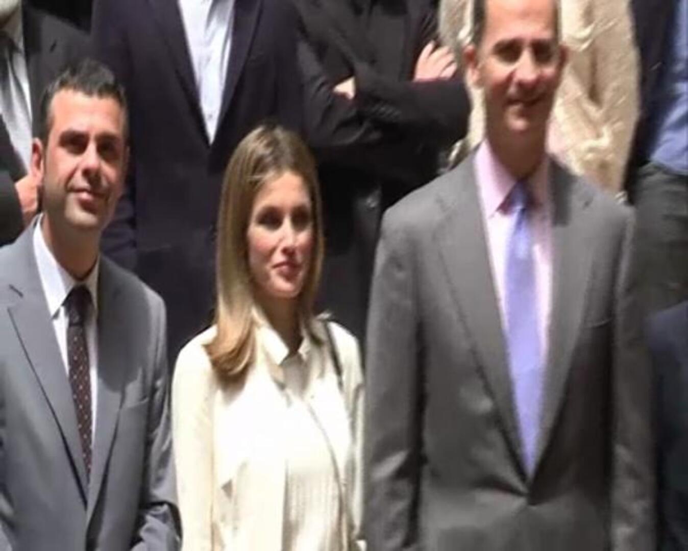 Los Príncipes asisten a la reunión previa del anuncio de los Premios Impulsa