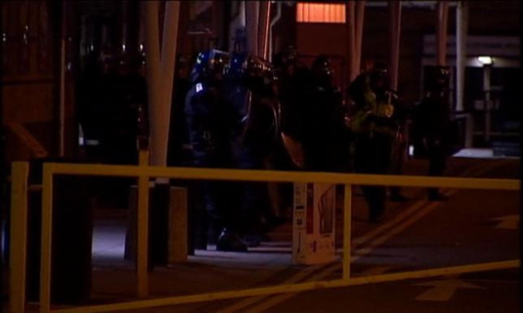 La segunda noche de violencia en Londres se salda con más de cien detenidos