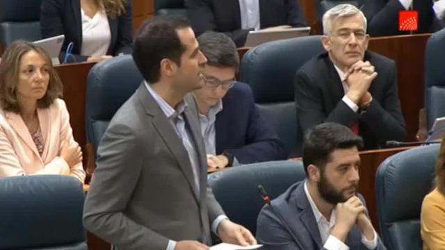 Cifuentes dice que Cs ataca con &quot;falsedades&quot;