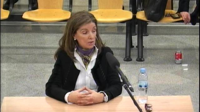 Rosalía Iglesias, esposa de Luis Bárcenas, durante su declaración