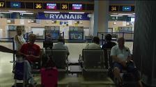 La huelga en Ryanair obliga a cancelar veintiocho vuelos en Valencia y Alicante