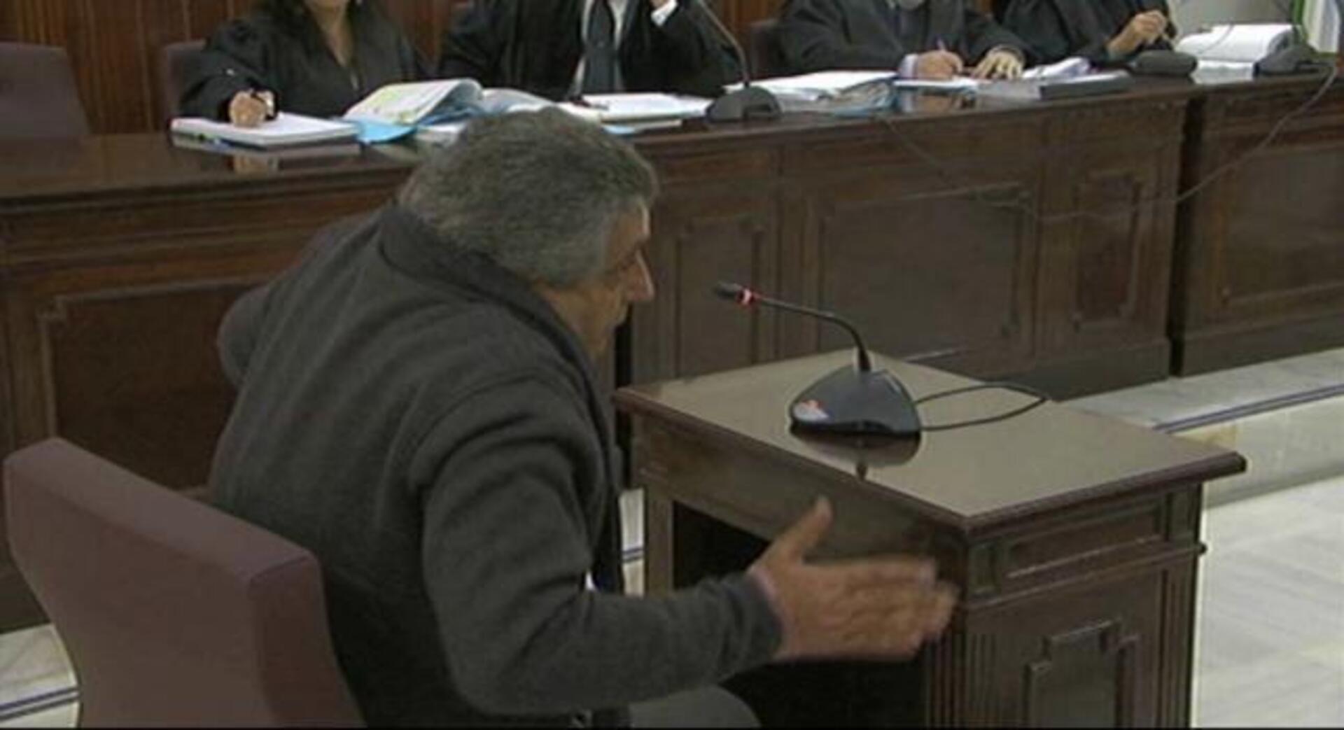 Un testigo vio a los Del Valle metiendo un carrito de la compra en un maletero