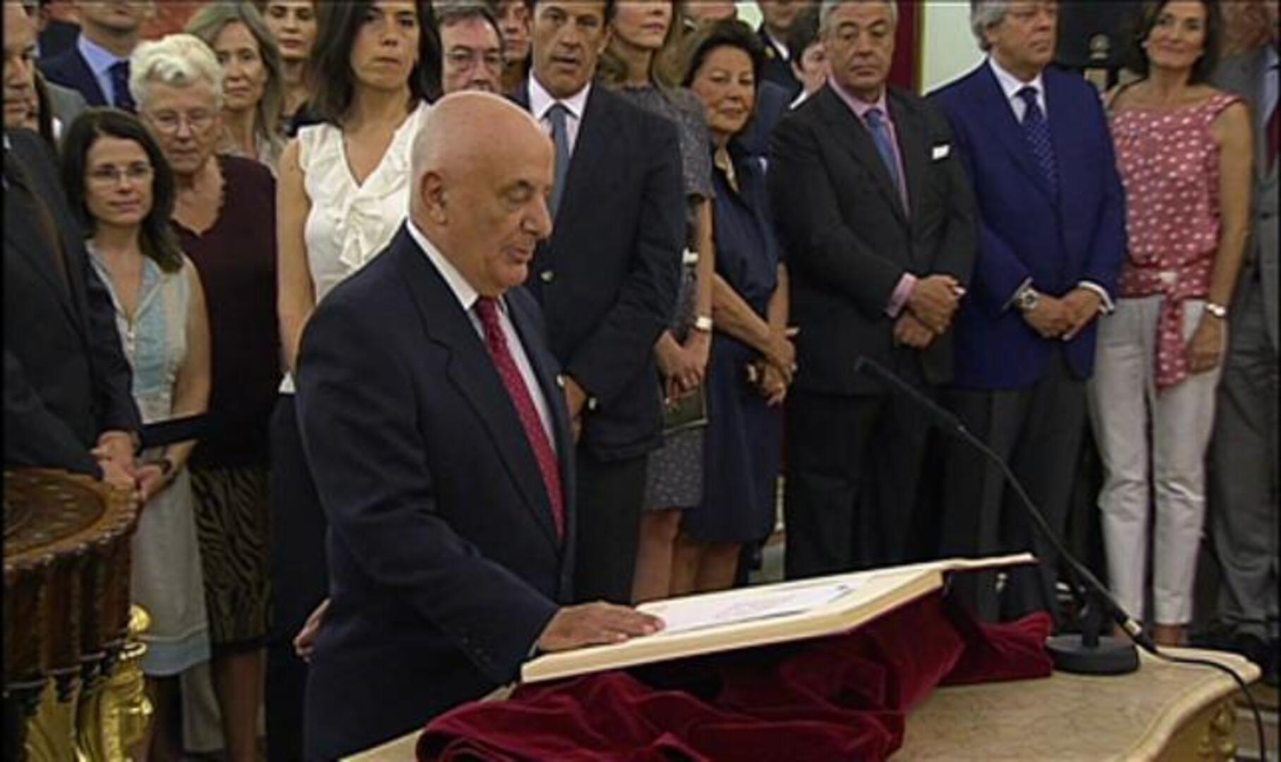 Echenique toma posesión de la presidencia de RTVE sin la presencia de varios grupos parlamentarios