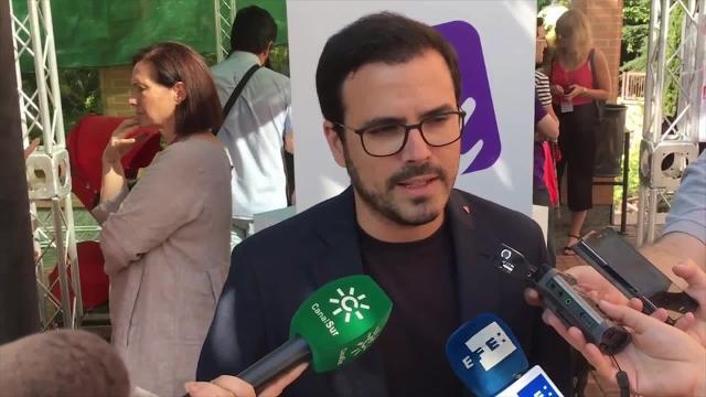 Garzón pide al PSOE que no &quot;proteja a la monarquía corrupta&quot;