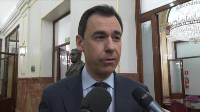 Los diputados recuerdan con cariño las críticas de Forges