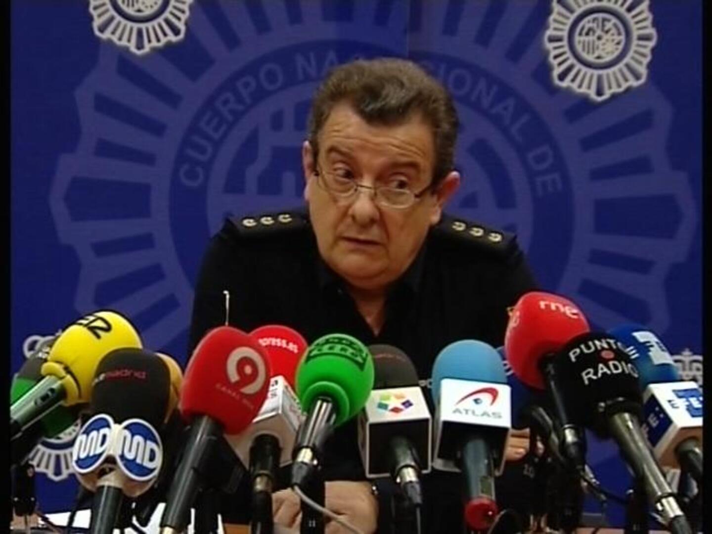 Detenido un hombre por estrangular a su mujer embarazada y mostrar su cadáver con la webcam