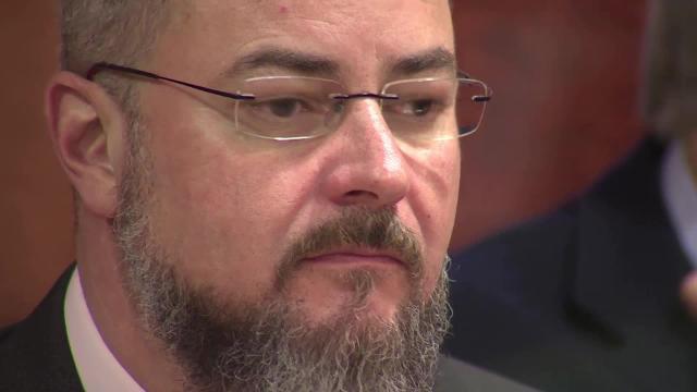 Vídeo: Cospedal se compromete a abrir investigación sobre Yak-42 [10-enero-2017]