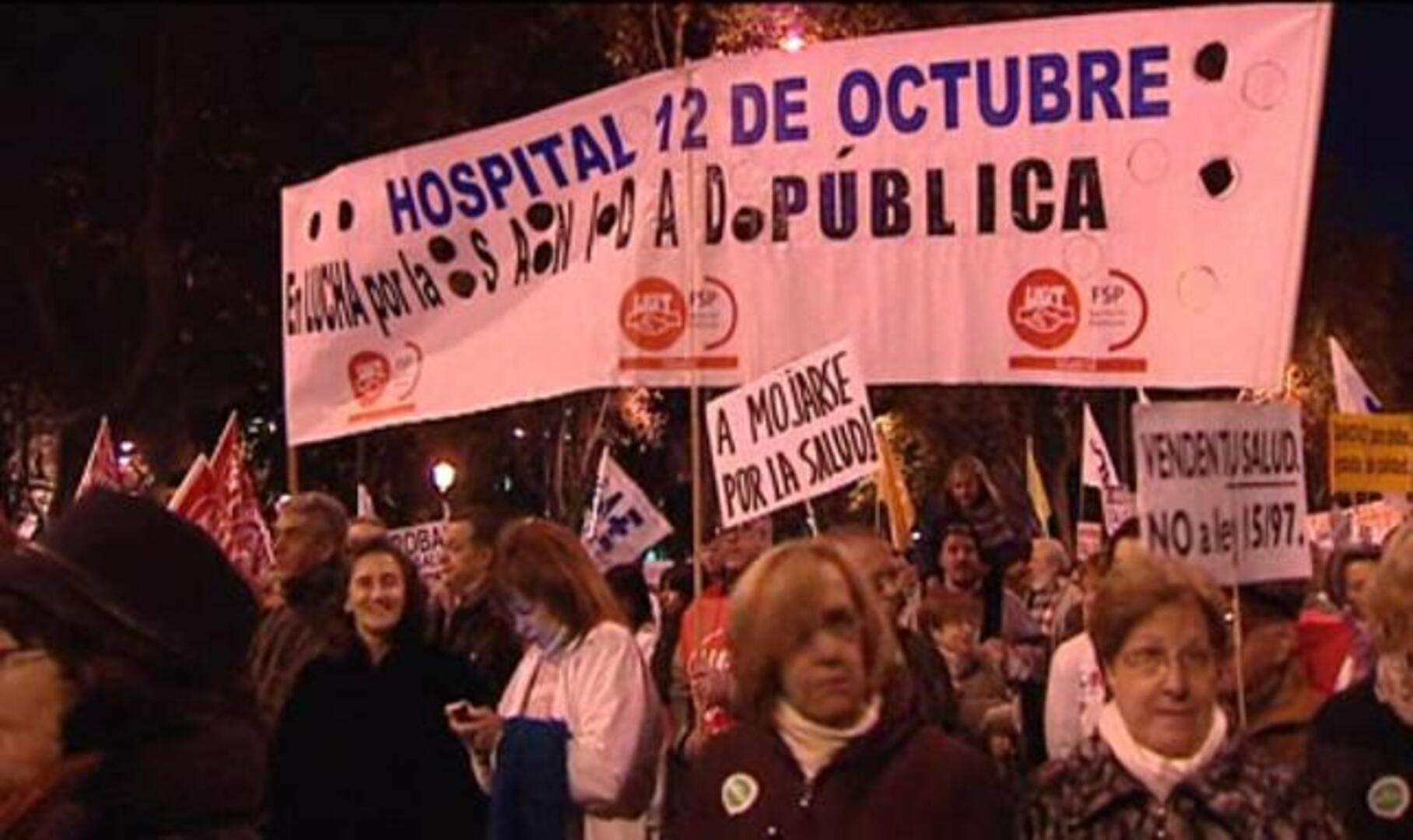 La «marcha blanca» lleva su protesta sanitaria a Sol