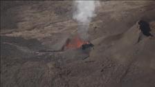 Espectacular erupción del volcán Pitón de la Fourniase en la Isla de la Reunión