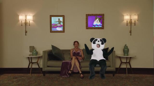 Ed Sheeran y Bieber encadenan disfraces en el videoclip de &#039;I don&#039;t care&#039;