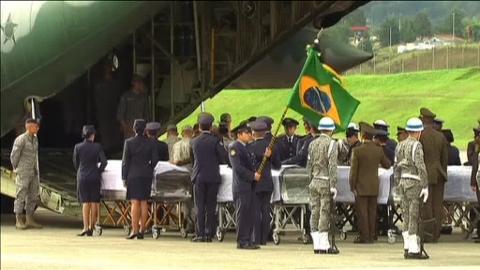 Colas en una pescadería en Cuba