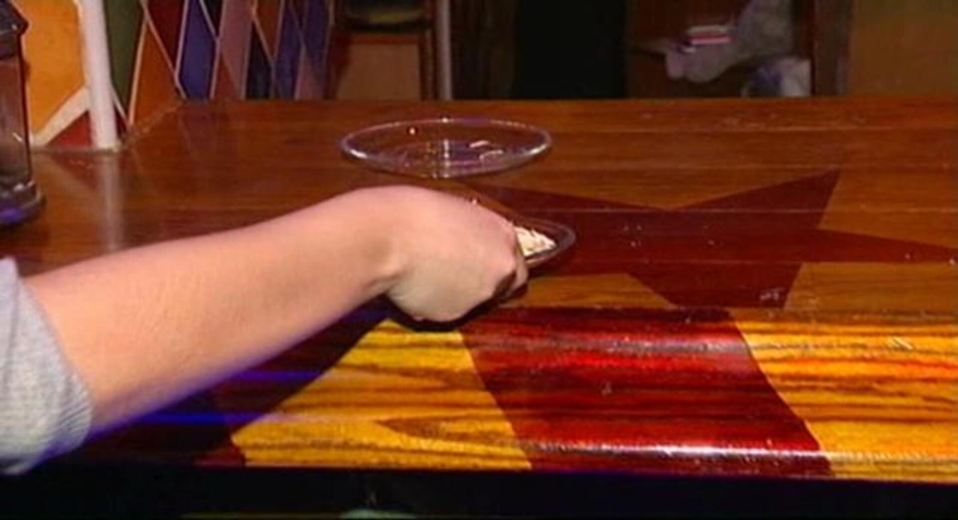 Los baños de los bares, escondite de los fumadores