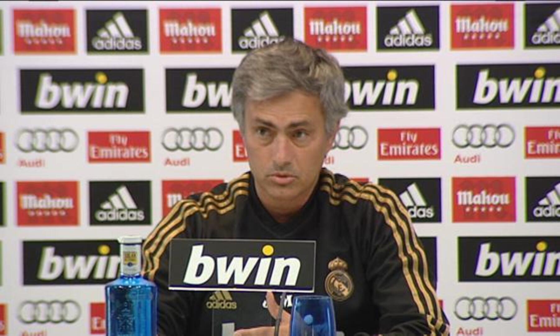 Mourinho: «No puedo, ni quiero, cambiar a Cristiano»