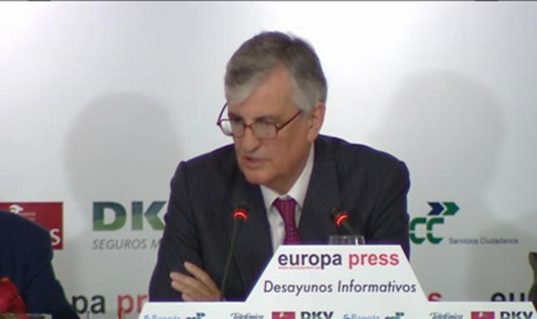 Torres-Dulce afirma que el derecho de manifestación no debe deslegitimar al Parlamento