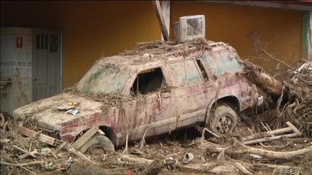 Colombia busca a centenares de desaparecidos por las riadas