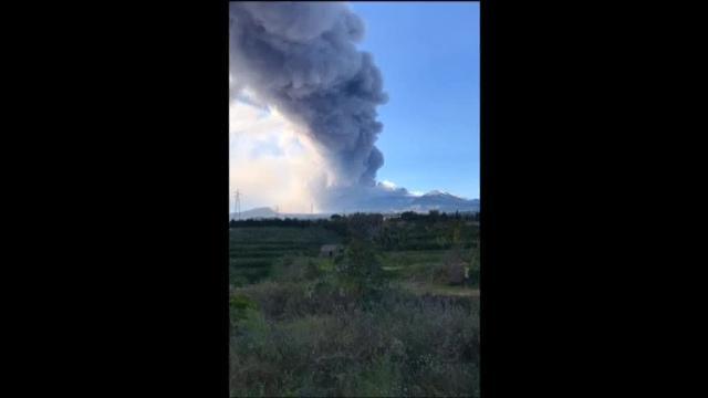 El volcán Etna entra en erupción