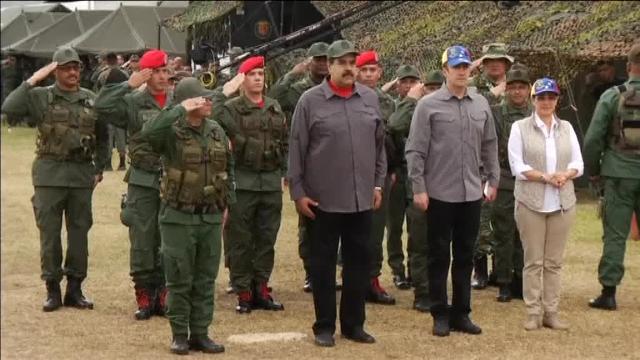 Maduro responde al jefe de la diplomacia de EEUU que vio en el ejército venezolano un &quot;agente de cambio cuando las cosas están tan mal&quot;