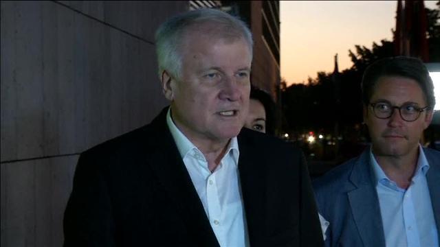 Angela Merkel mantiene su Gobierno ante las presiones de Seehofer por el acuerdo de migración con la UE