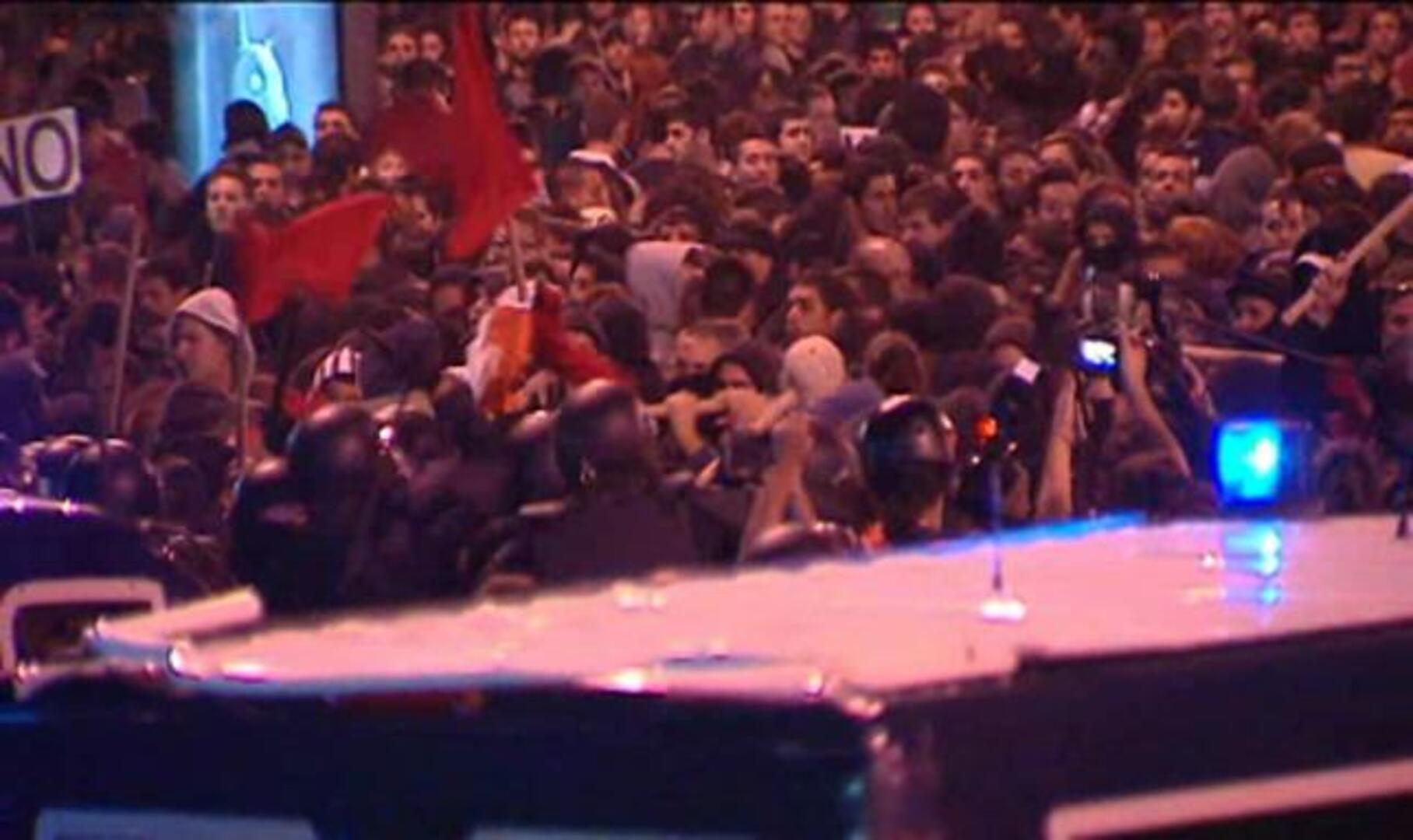 Cifuentes: «Los manifestantes estaban preparados para una auténtica batalla campal»