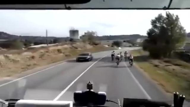 Imagen facilitada por la Guardia Civil de la serie de la televisión gallega «Luz Verde» que pretende concienciar a los infractores de que las cosas se pueden hacer de otra manera